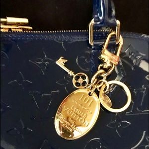 LOUIS VUITTON PTE CLES MAISON KEY HOLDER/Bag Charm
